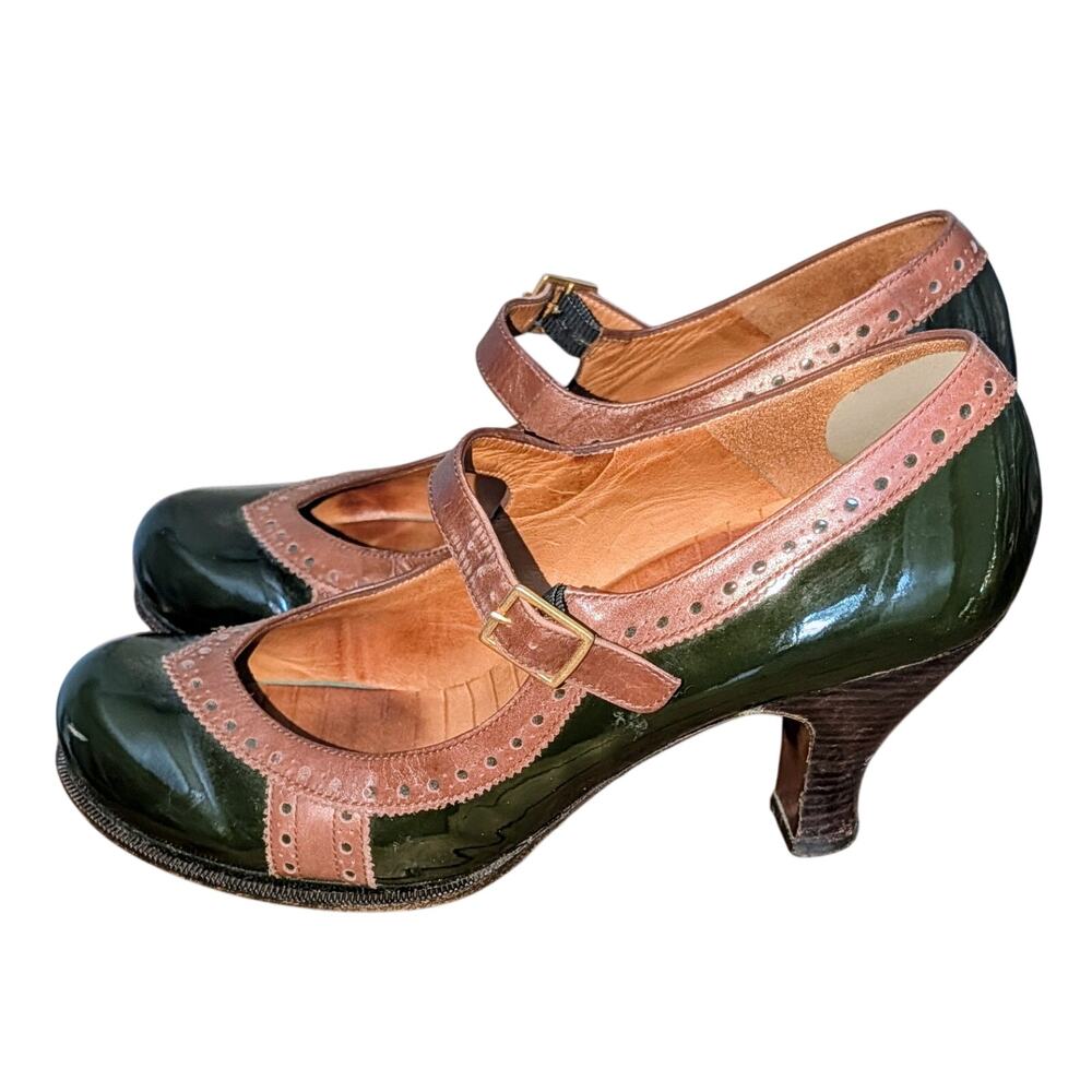 Chie Mihara Black Patent Leather and Tan Mary Jane Heels Size 41 US 10 - Picture 3 of 12